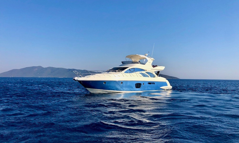 Motoryat Azimut 55